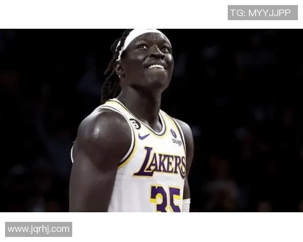 克林特卡佩拉:从天赋新星到NBA篮下巨兽的成长之路